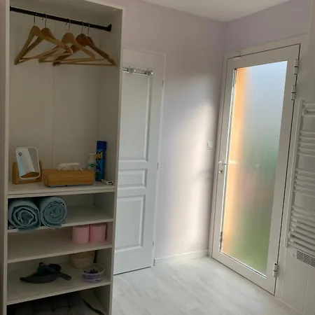 D'hotes Chez Marie Pierre בית אירוח *